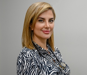 Dr Marjan Yazdian